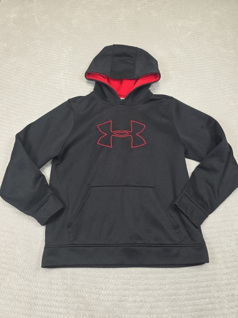 Under Armour Sweatshirt Boys Youth Large Black Hooded Pullover Red Logo